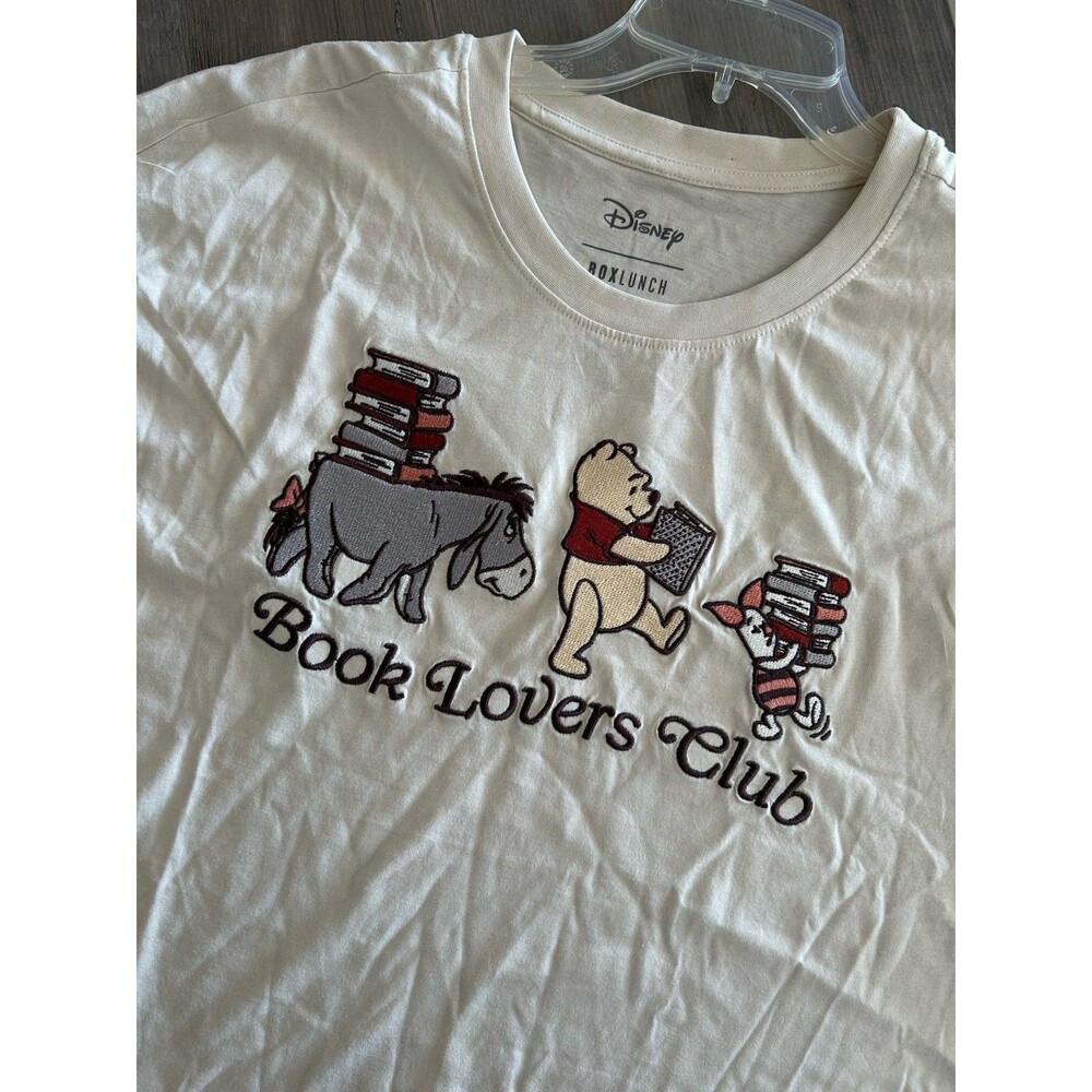 Disney Winnie the Pooh X Boxlunch Book lovers Club Women’s Tshirt Size L